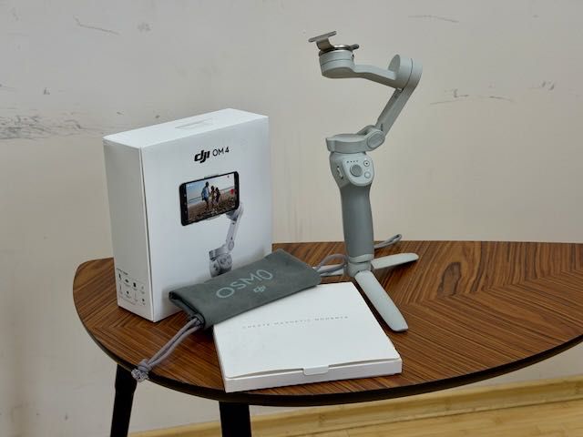 DJI OM 4 Gimbal Smartphone Stabilizer