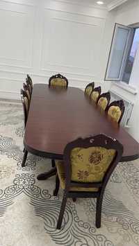 Гостиный стол 3,5 м и стулья в количестве 10 шт