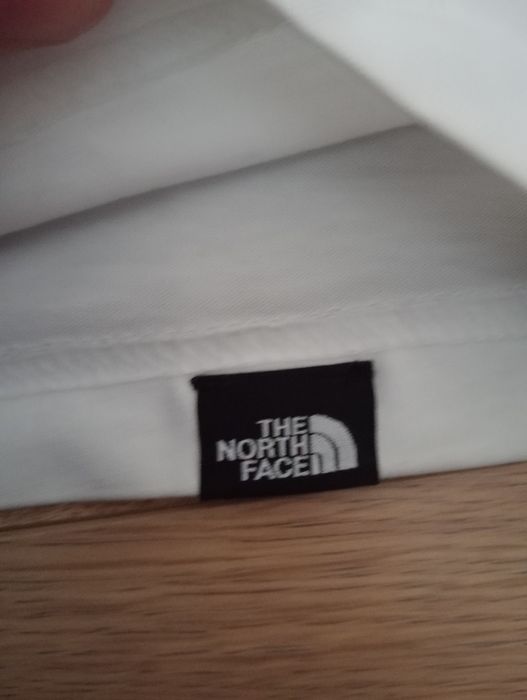 tricou the north face