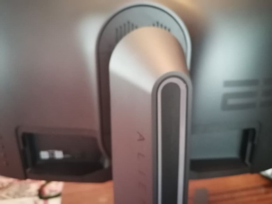 Геймърски Монитор Alienware 360hz AW2521H