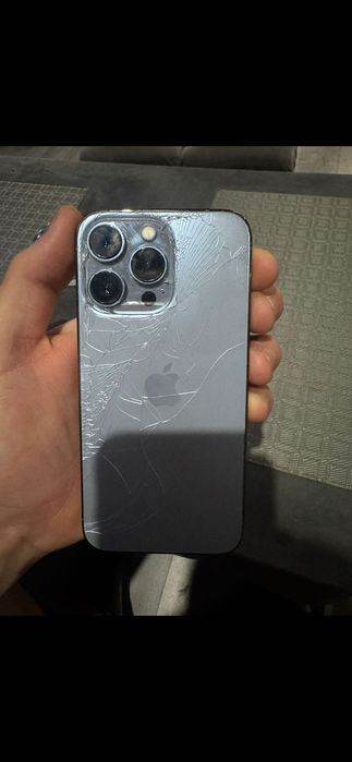 Iphone 13 Pro 128GB spate si fata fisurat predare personala jud HD!!!