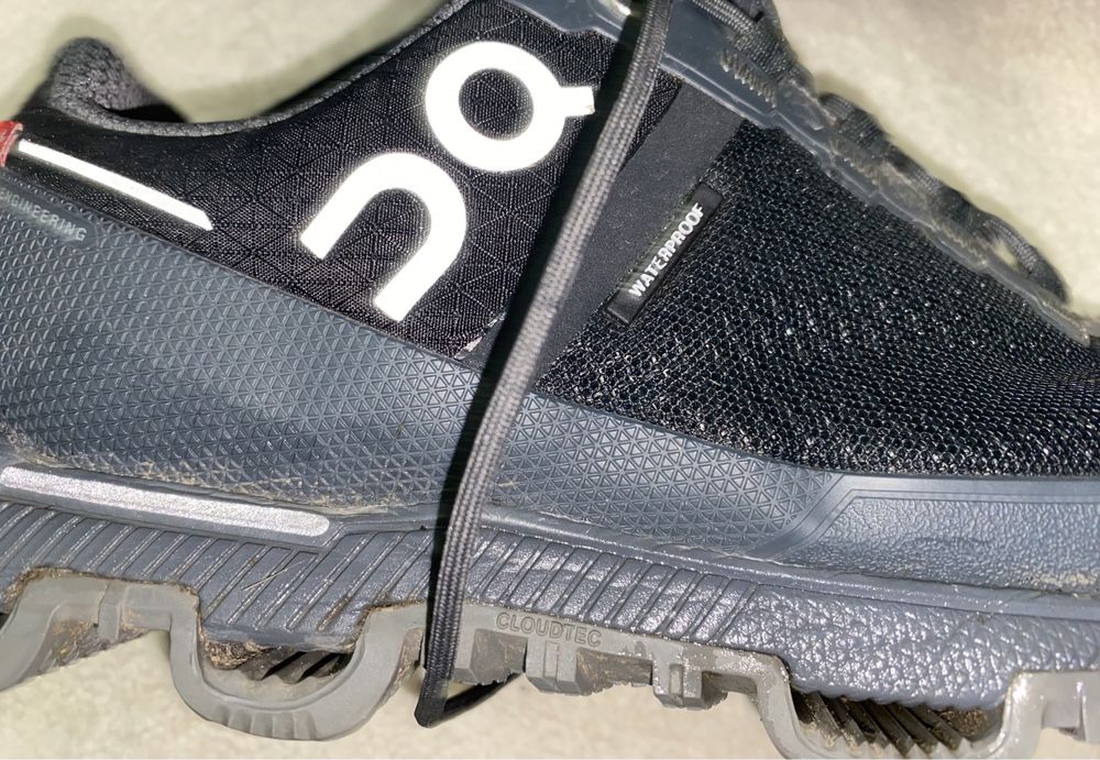 Adidasi alergare On Cloud 38,5