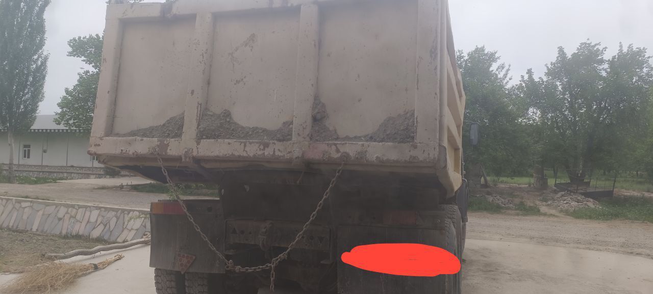 Kamaz samasval  1990 yil sotiladi. Balonlari yangi 70% , dizel mator,