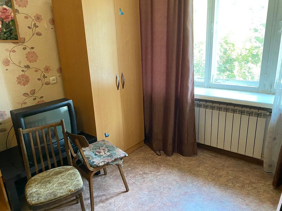 Продам 1.5 район Набережная Иртыша