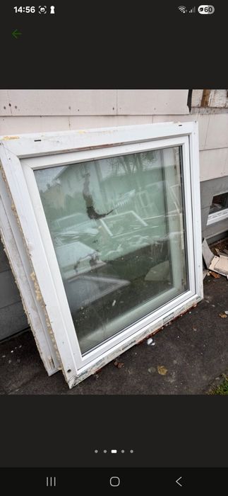 Ușă termopan de balcon