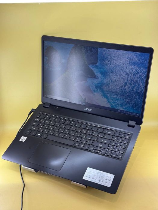 Acer Aspire 3  sotiladi