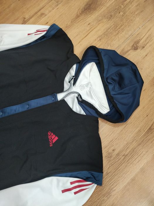 Geaca Adidas vintage mărimea L