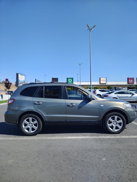 Vând Hyundai Santa Fe 4x4 Automat