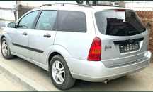 Ford Focus 1.6 benzină - motor,cutie,caseta,AC,radiator,uși,fuzete