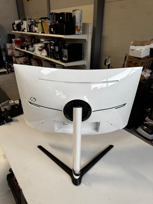 Monitor Samsung Curbat Odyssey Neo G8