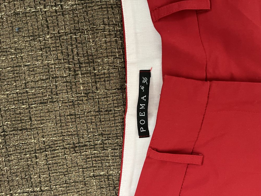 Pantaloni de vara de la poema