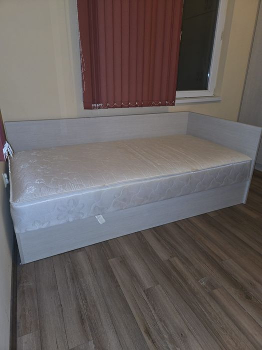 Ъглови легла бяло и венге със матраци