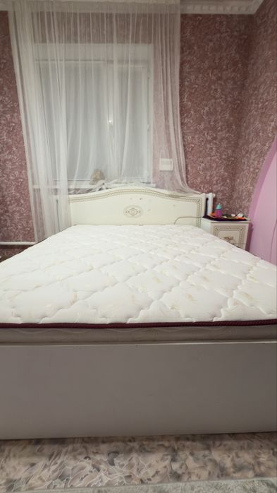 покупали матрас за 220.000,можете и кровать забрать