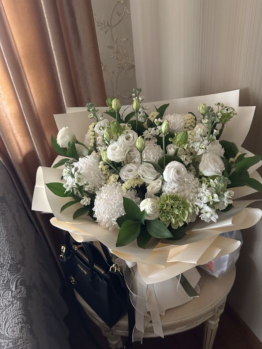 Огромный букет большой букет тяжелый красивый