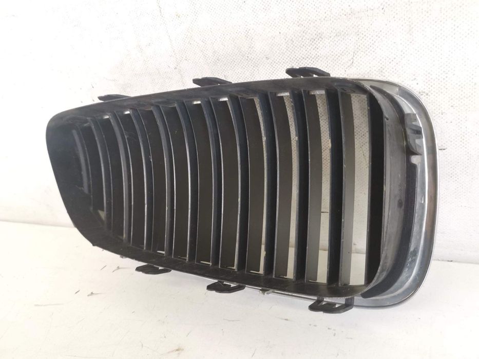 Grila Radiator Nara Stanga BMW Seria 5 F07/F10/F11 2009 2010 2011 2012