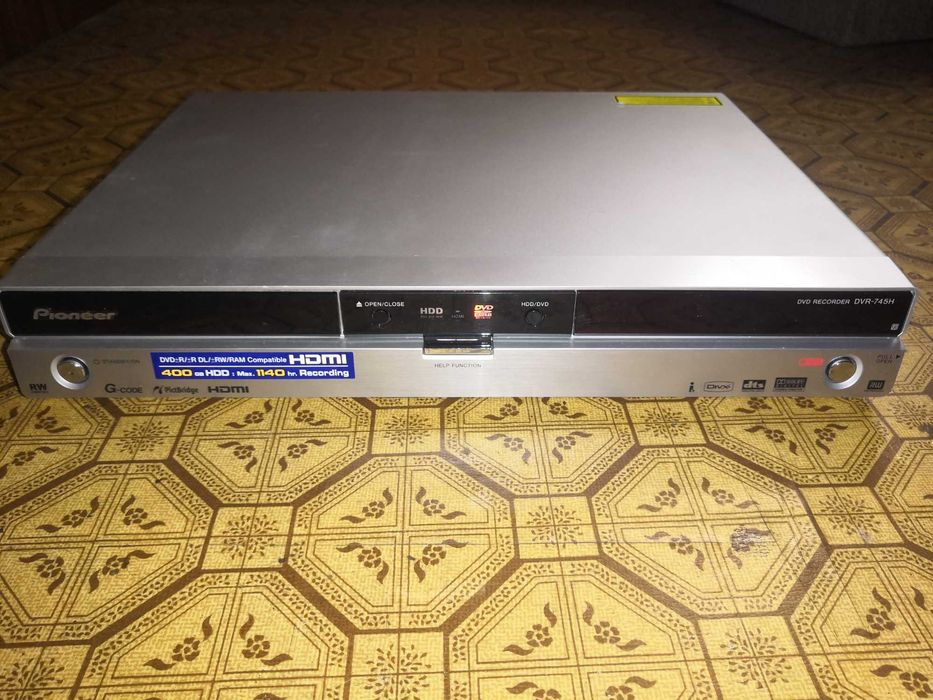 PIONEER DVR recorder. DVR-745H.