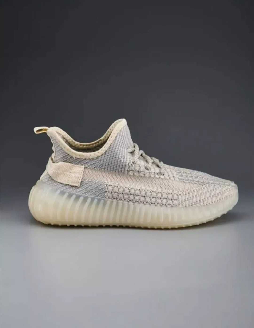 Кросовки Yezzy-иззи