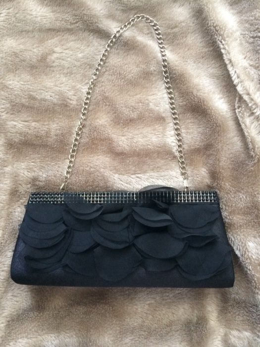 Vând gentute de ocazie