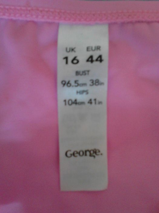 costum de baie marca George, mar. 44 (16 UK), nou