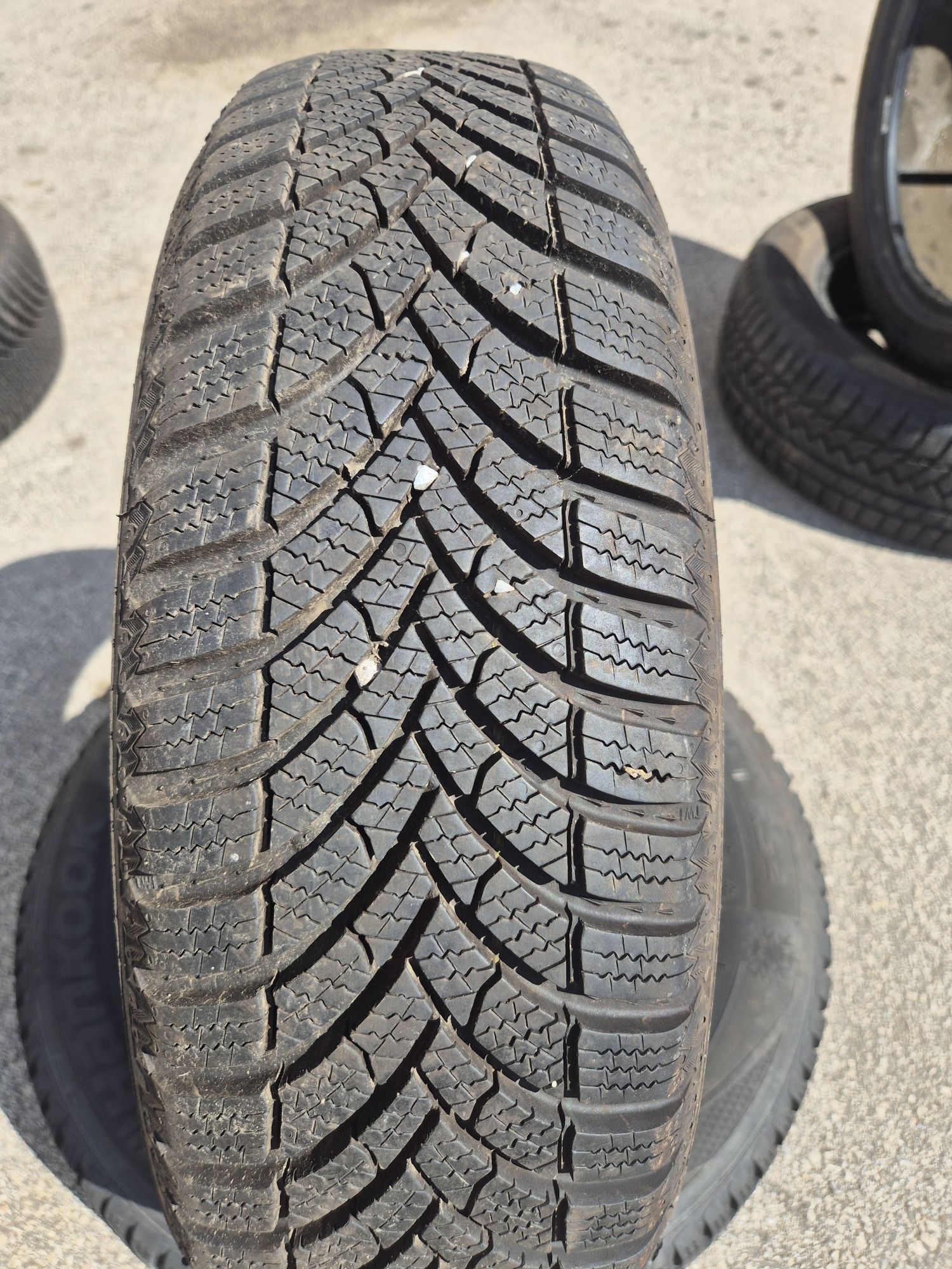 1бр. 165/65/15 Semperit Speed grip 5 гума лятна зимна
