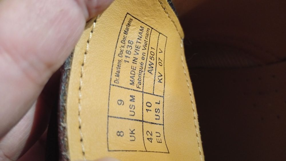 N.42 Обувки Dr. Martens - кaто чисто нови
