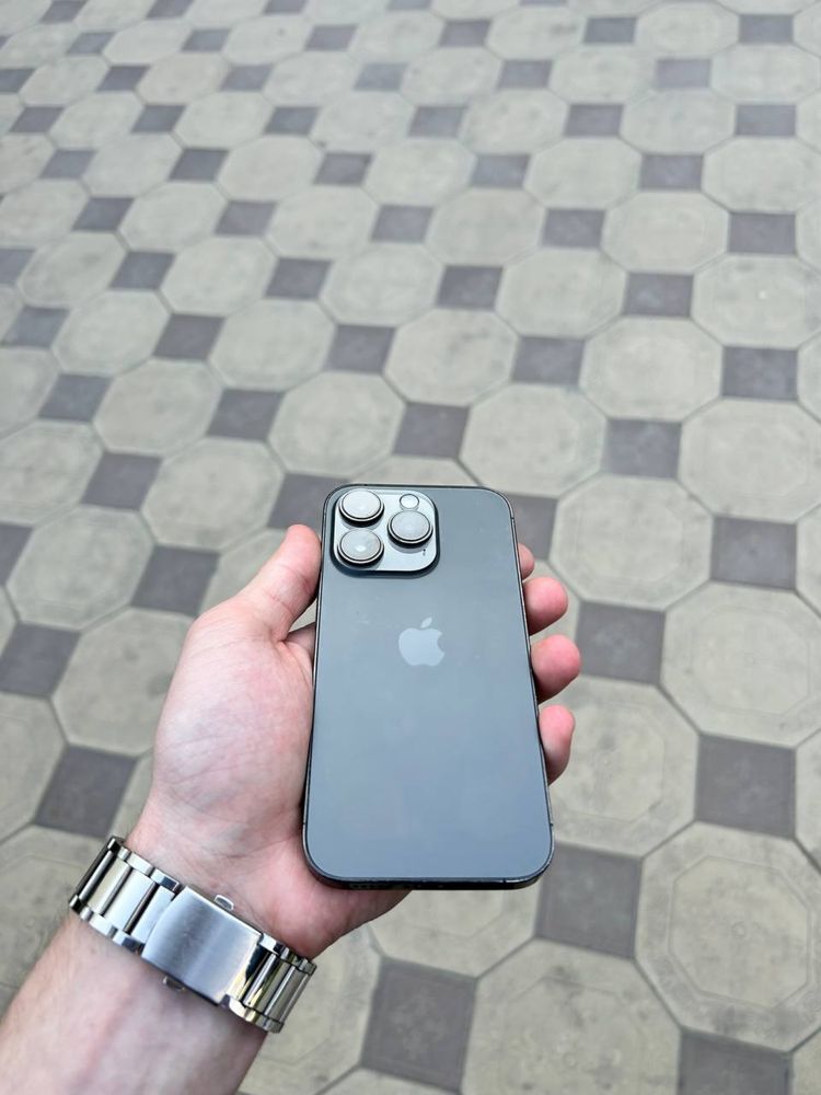 Iphone 14 pro , 256 gb , E-sim