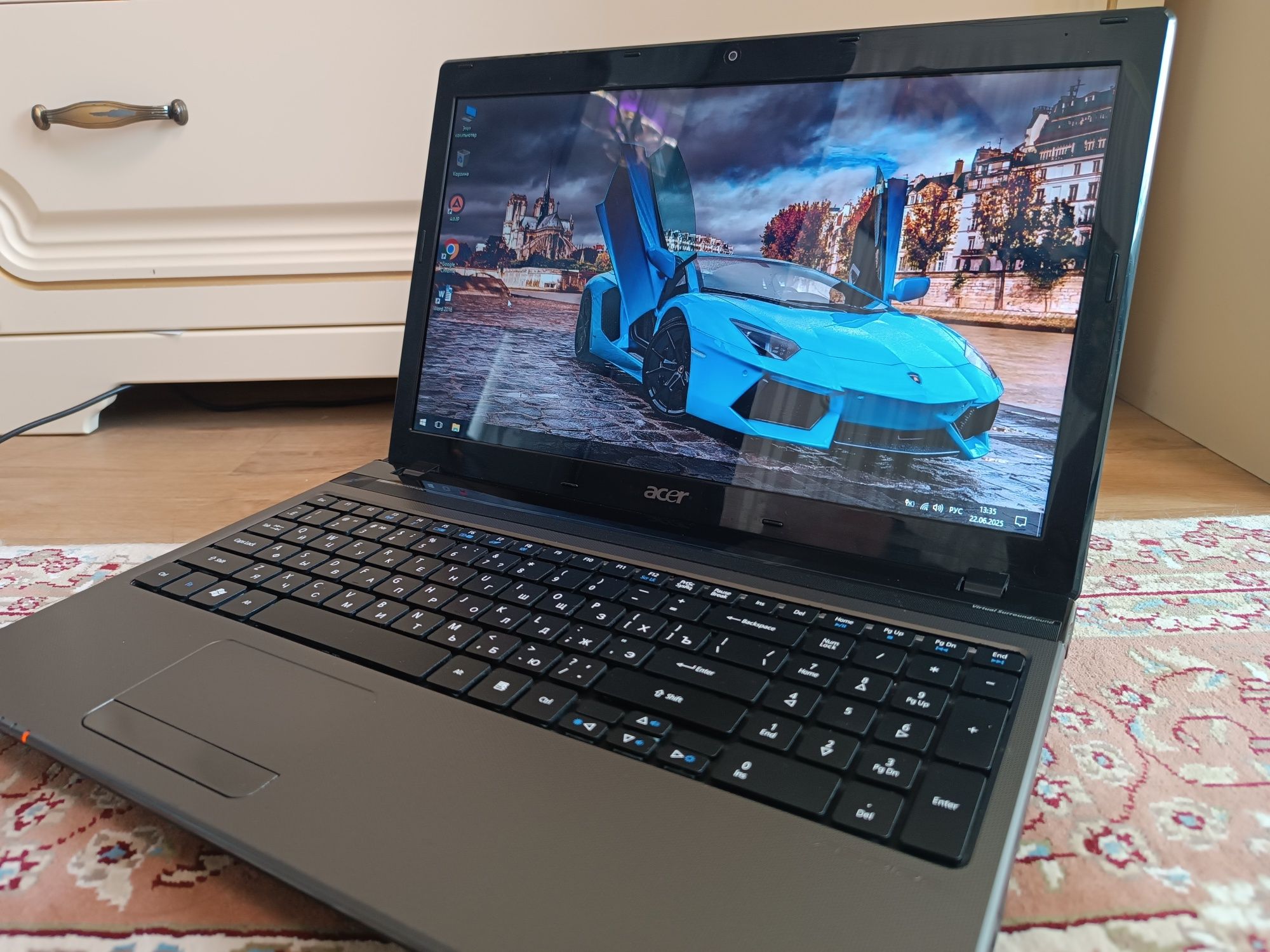 Ноутбук Acer 4-х ядерный Windows 10.