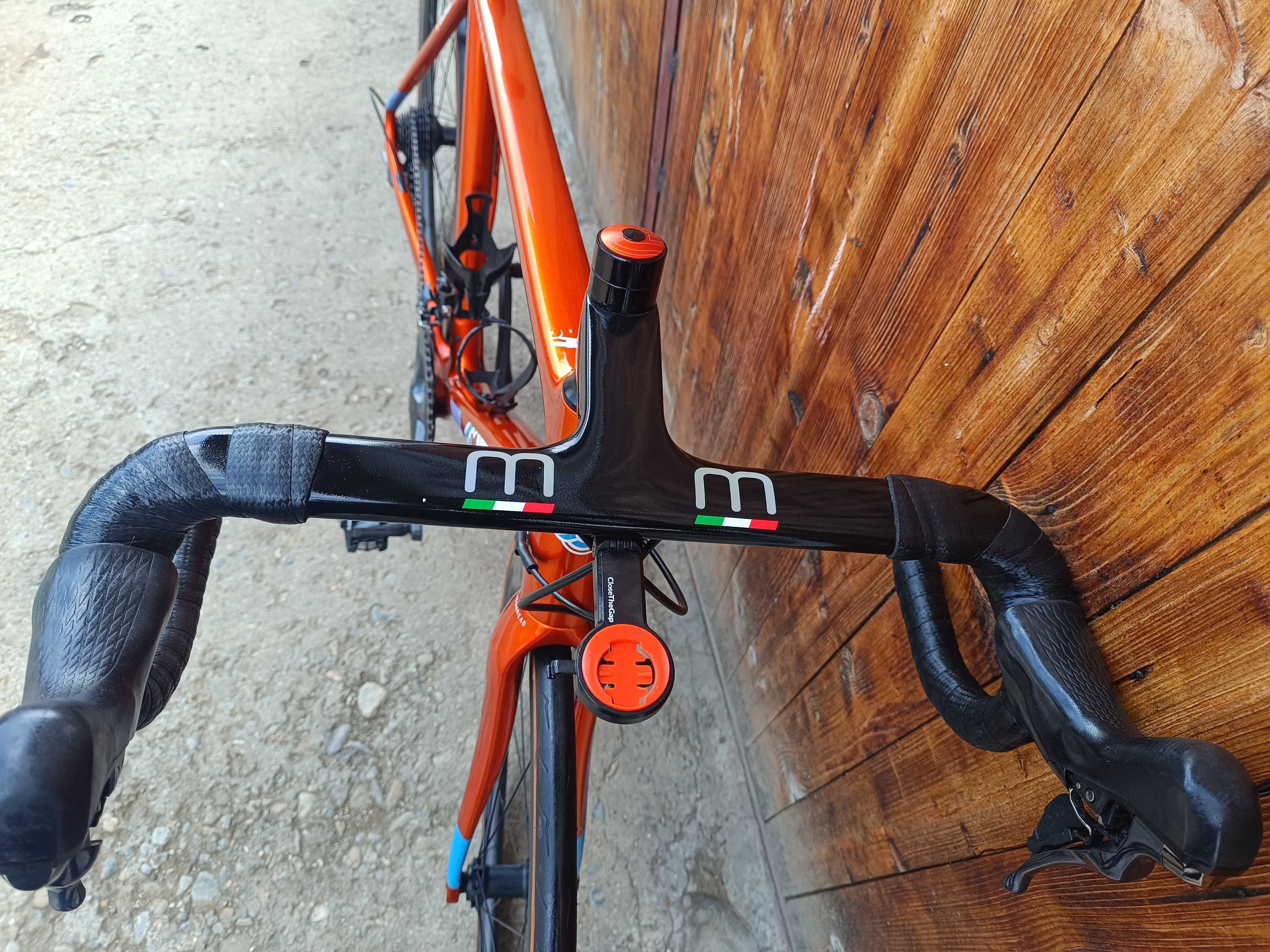 Cinelli Veltrix Ultegra Disc carbon