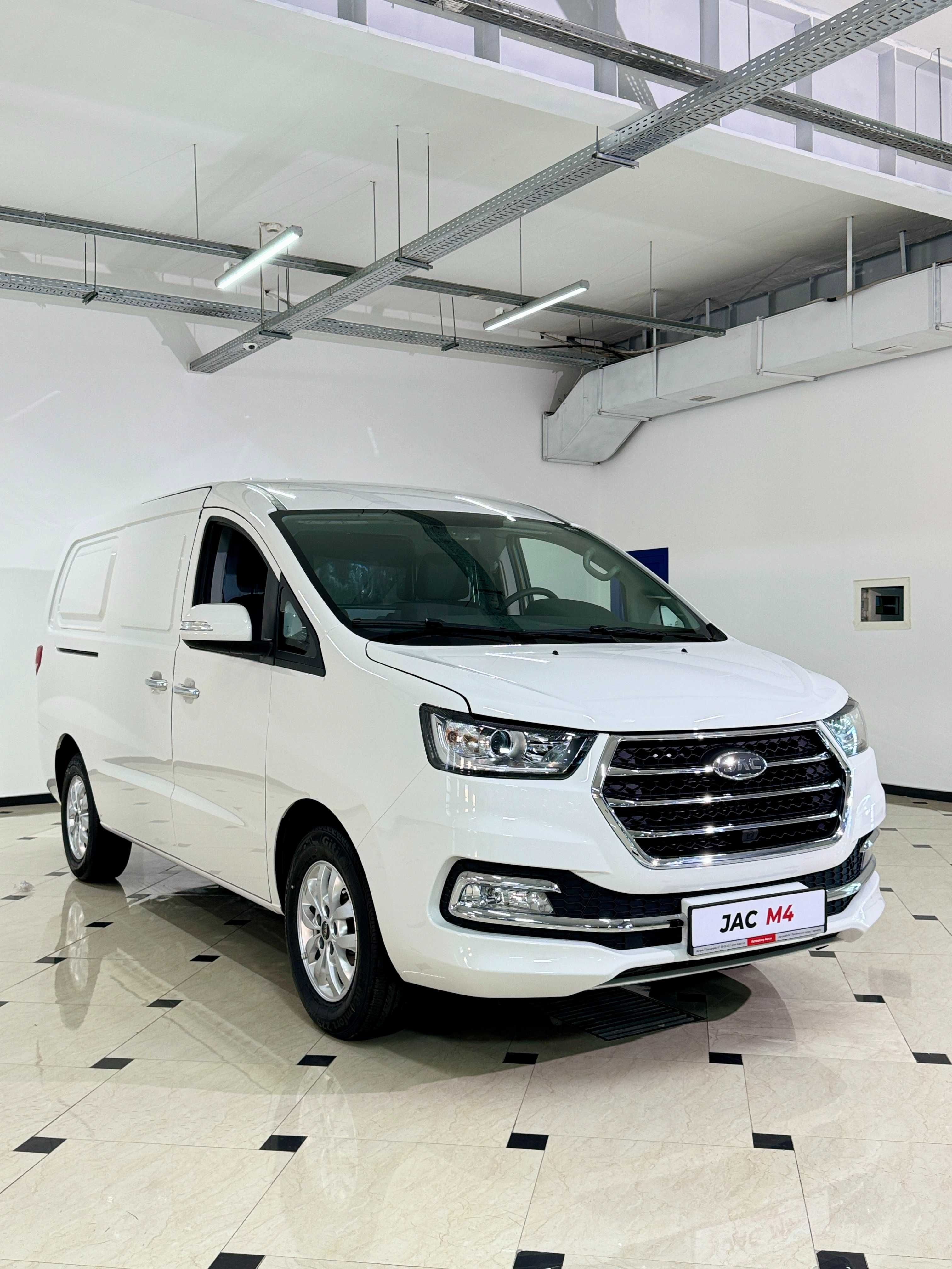Jac M4 REFINE 2wd