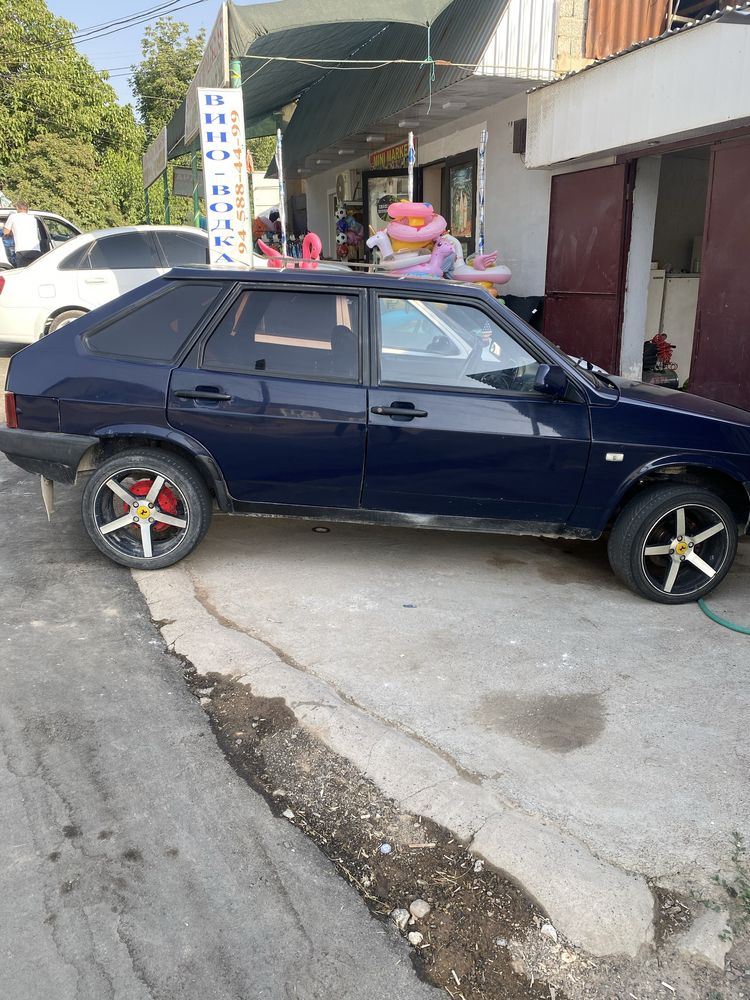 Lada 09 Kuk rangli Holati ideal bekorchila bekorchila bezovta qilmasin