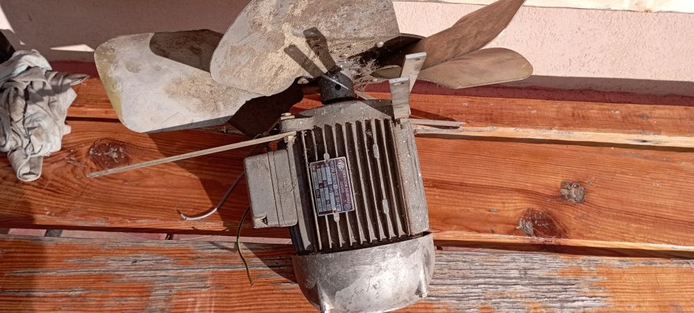 Motor cu ventilator