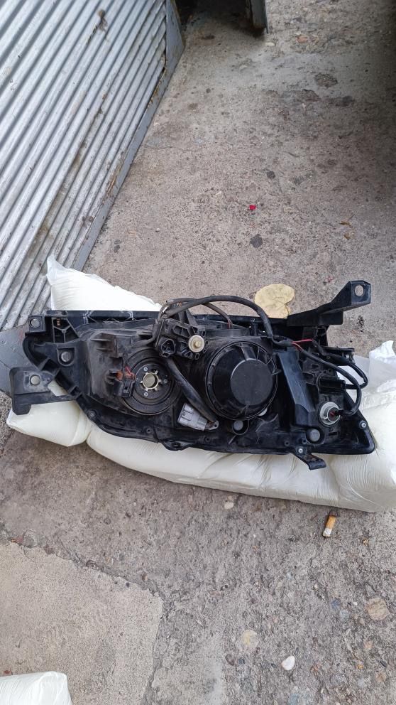 Фарове Subaru impreza GH3 2010 хечбек