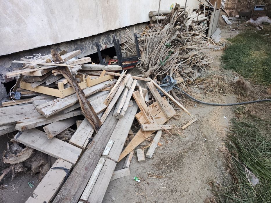 Чуп утин тахталар сотилади