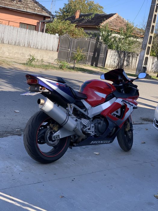 Honda CBR 929 RR Fireblade – 2002 – 31.000 km – Toba Leo Vince