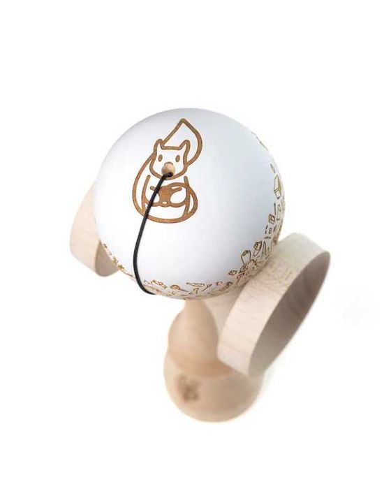 Kendama Miguel full (White Ash Kitchen Tama w/ Maple Ken) NOUA