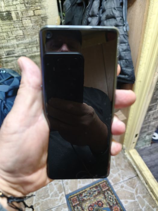 One Plus 11 8+8 ram cu 128