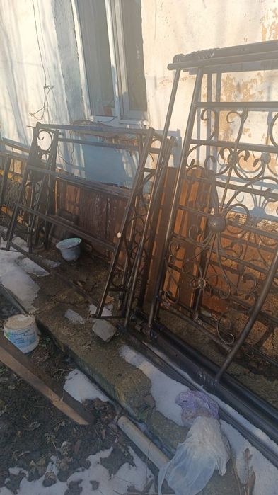 Кровать  железный двух этажный