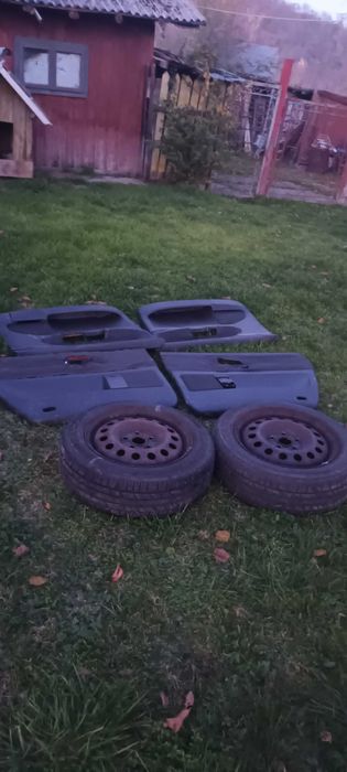 De vănzare portiere pt. față+ spate { Ford Galaxy -Volkswagen Sharan }