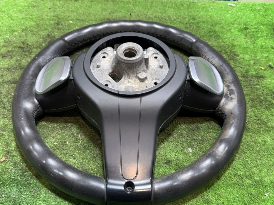 VOLAN PIELE BMW SERIA 4 M-PACHET 420D F32 / F33 / F36 2.0 DIESEL 2013 COD OEM F781894 / 0060024722 / 32307848338 / 7848338 / COUPE 2013-2021