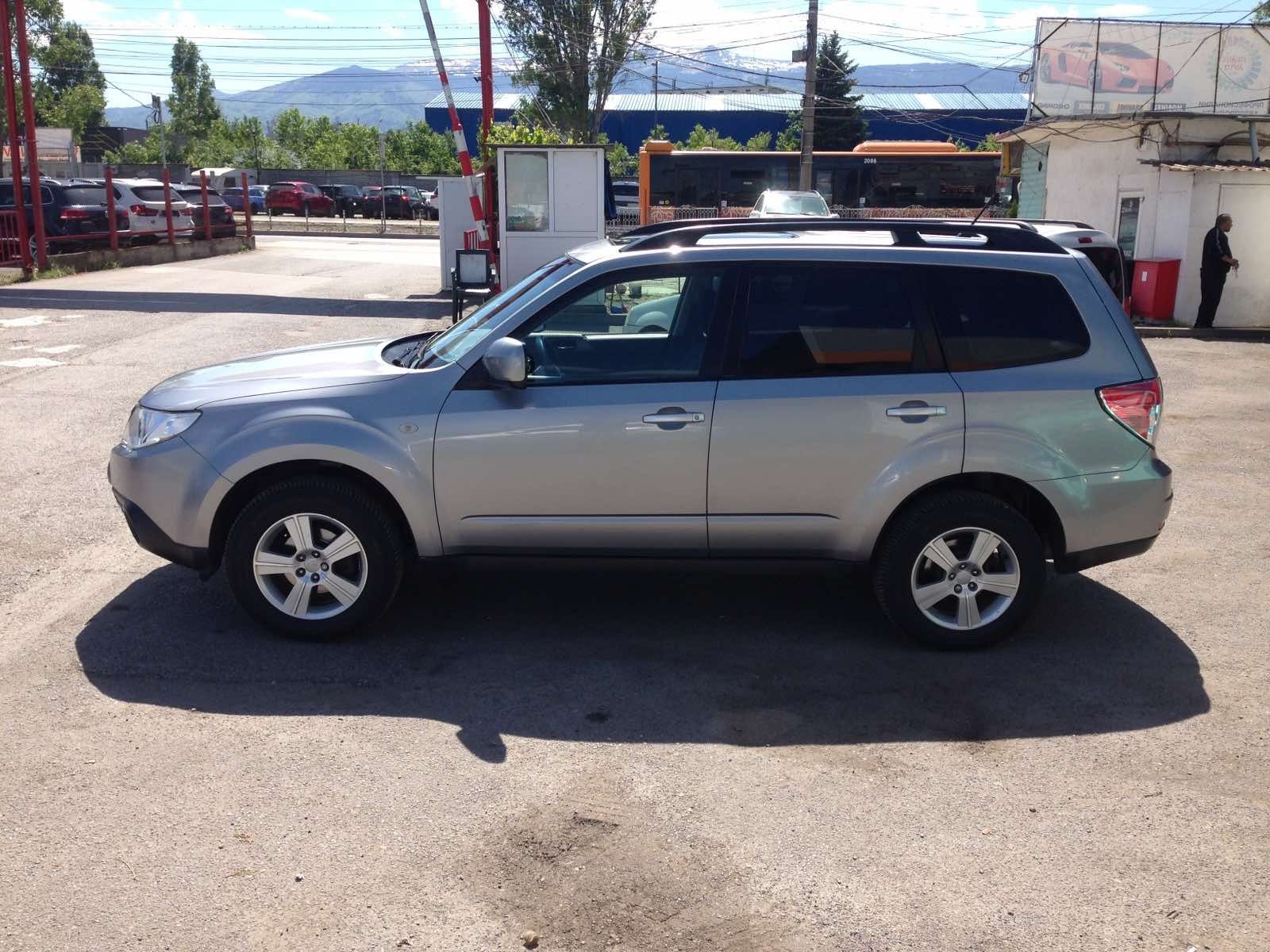 Subaru Forester 2.0 газ