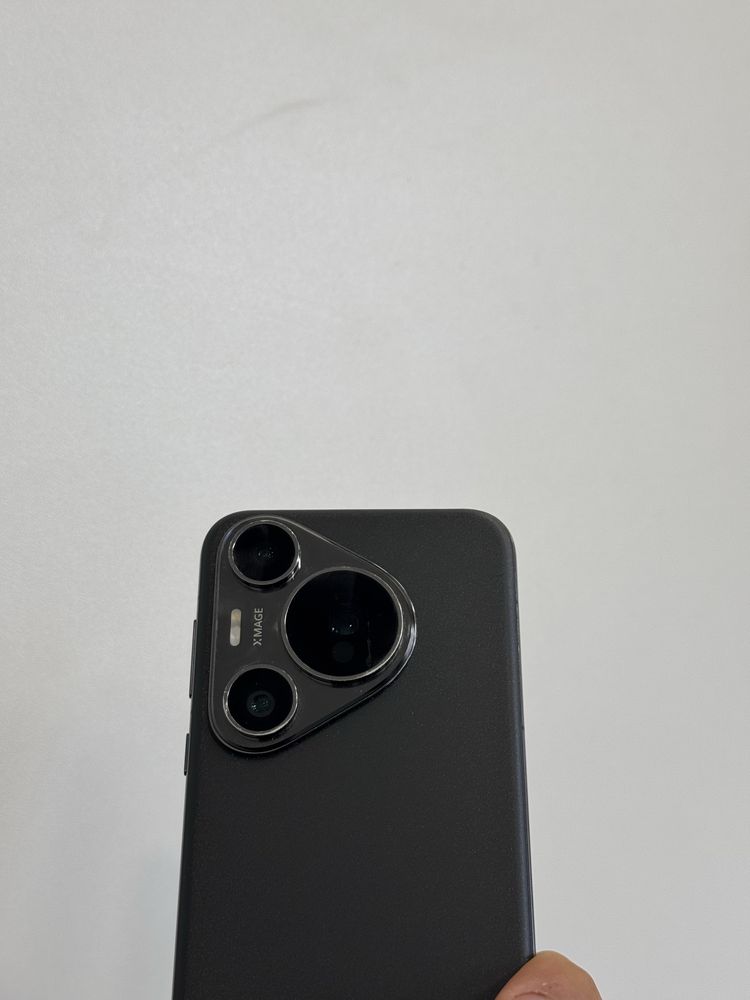 Продавам Huawei Pura 70 PRO