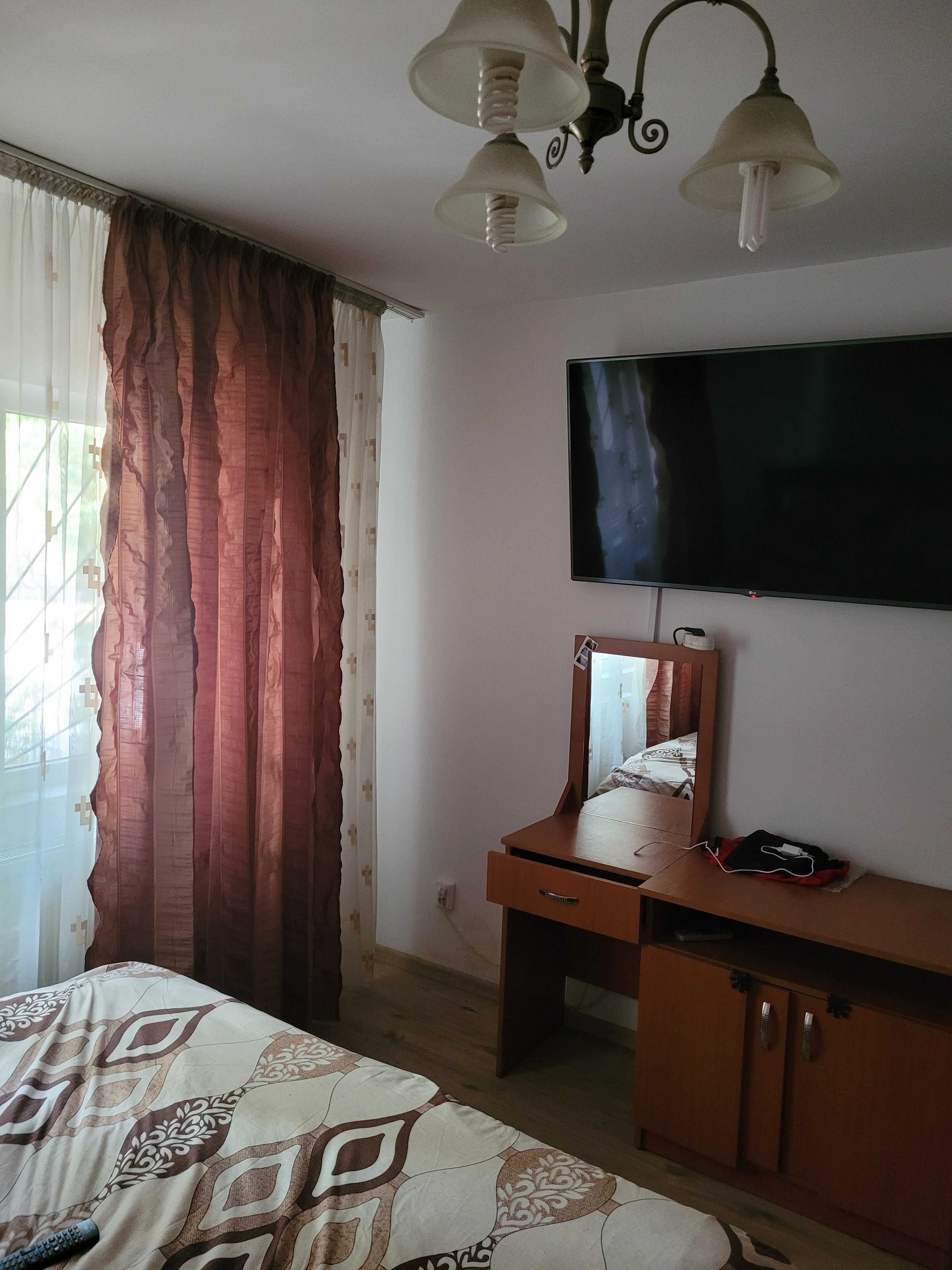 Închiriez apartament cu 2 camere - Alexandria