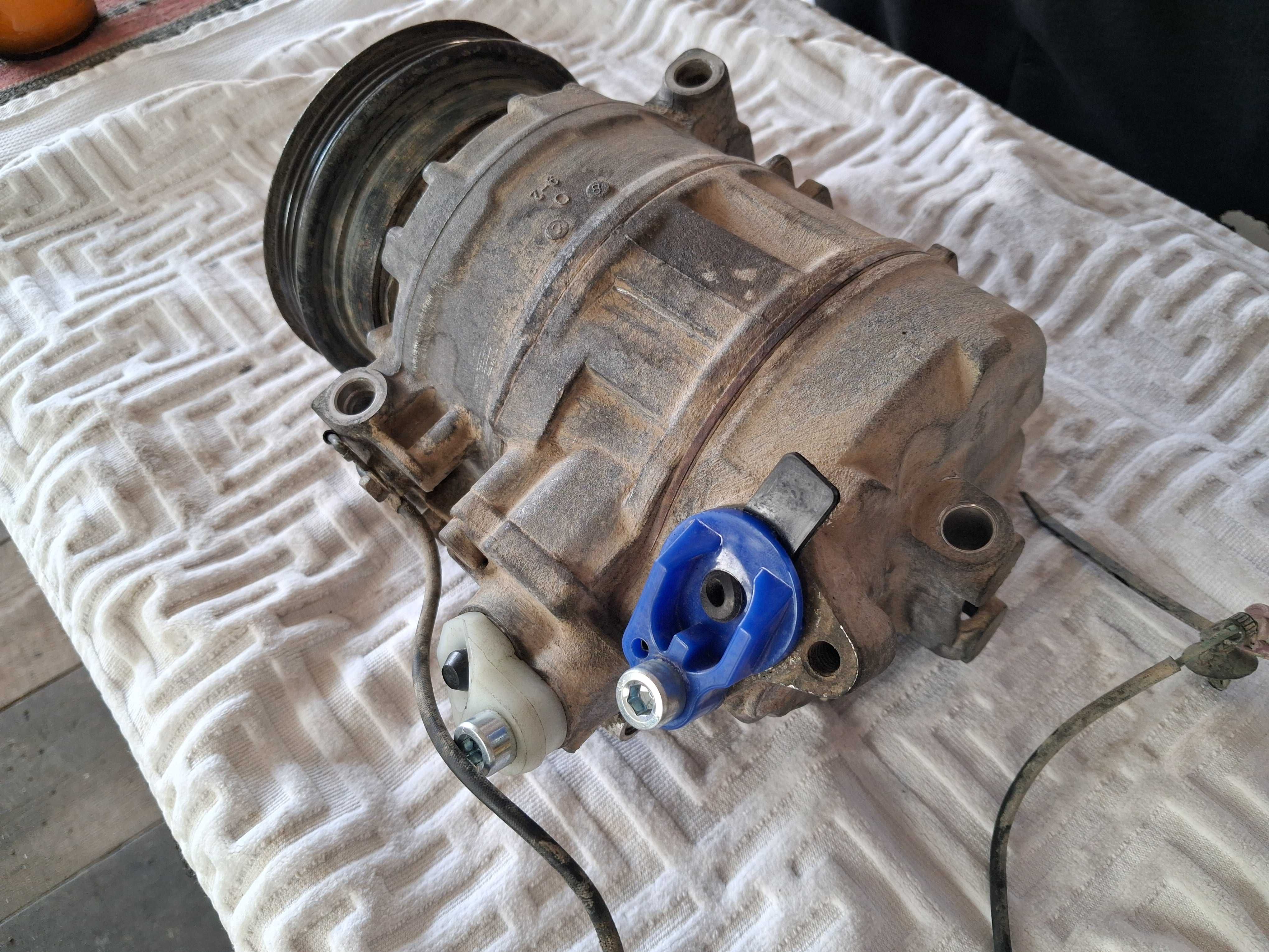 Compresor Clima VW PASSAT B5.5  motor 1.9 TDI !!!