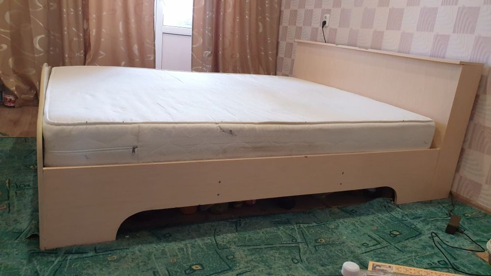 Продам кровать 2х спальную