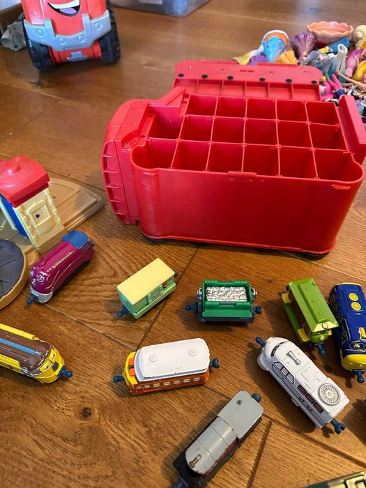 set trenulete chuggington cu gentuta