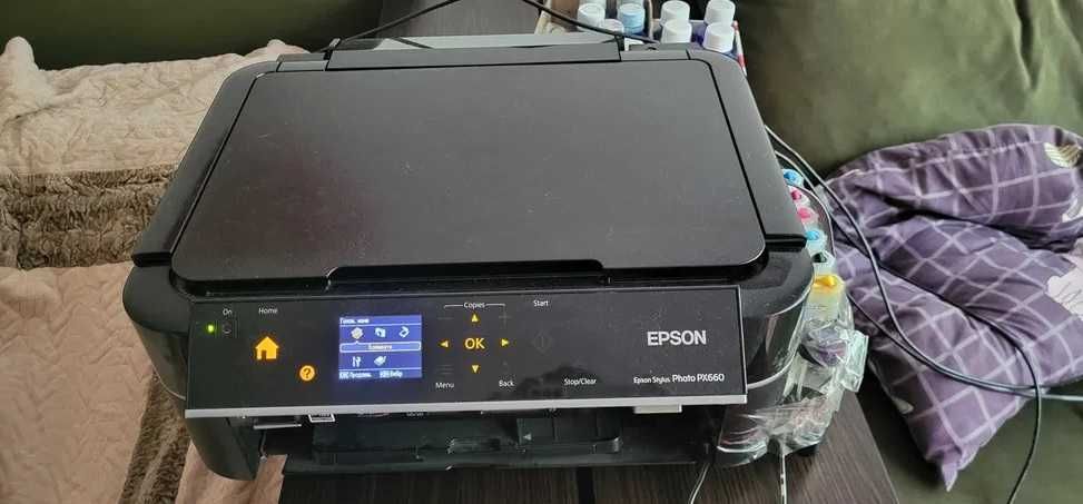 Epson PX660 шести-цветный струйный МФУ принтер. Заправлен, печатает.