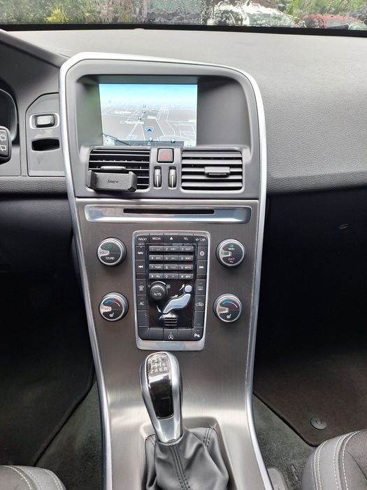Volvo XC60 2.0 euro6 D4 2014 181 CP