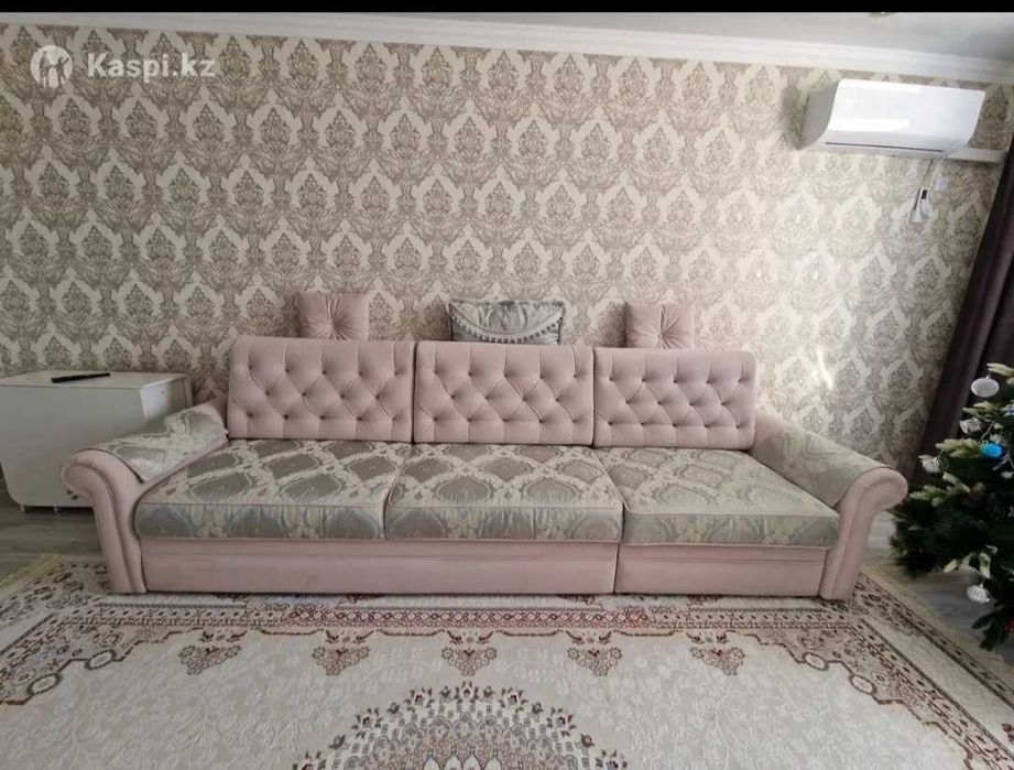 Продам диван для гостиной