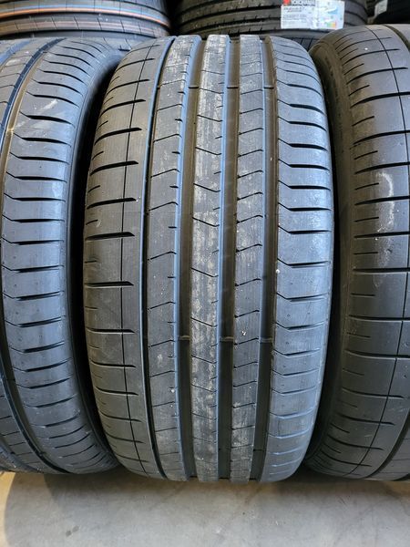 325/30/23//285/35/23 PIRELLI Lamborgini Urus