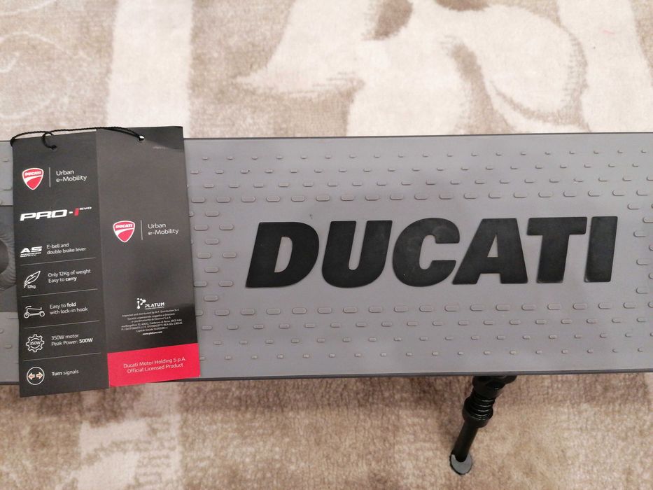 Vand trotineta DUCATI PRO 1 EVO, stare excelenta